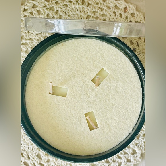 Wheelbarrow Fall Jar Candle Pumpkin Spice - Picture 6 of 17